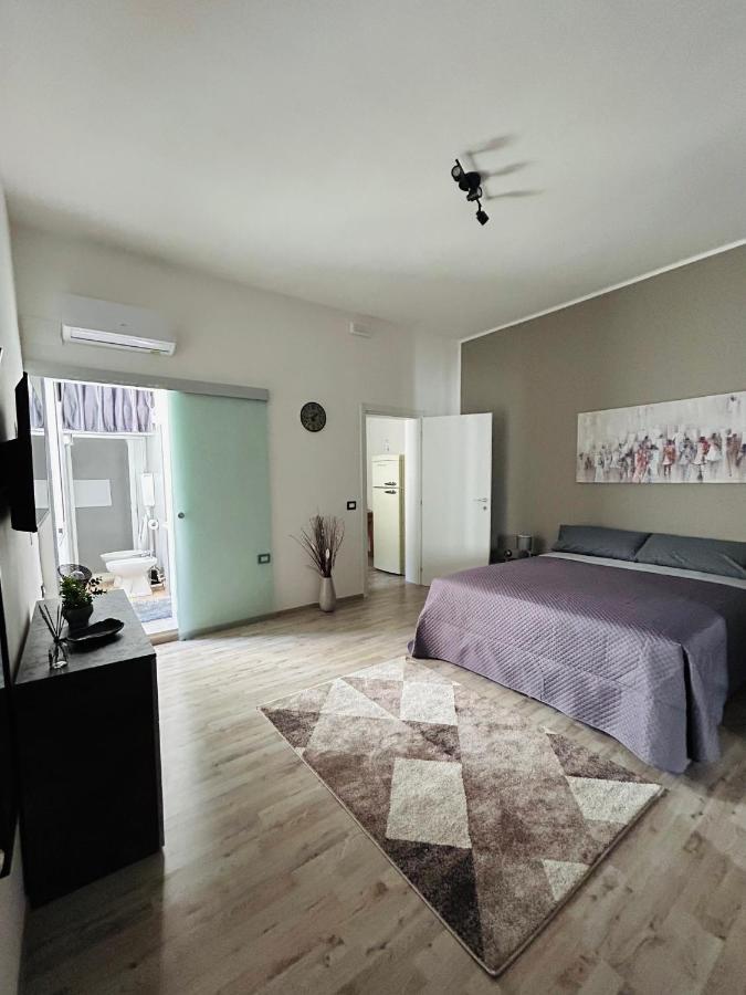 Apartamento Essential House Bríndisi Exterior foto