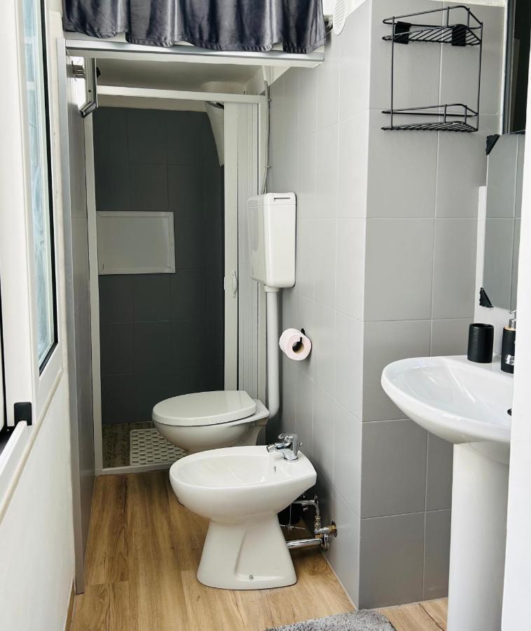 Apartamento Essential House Bríndisi Exterior foto